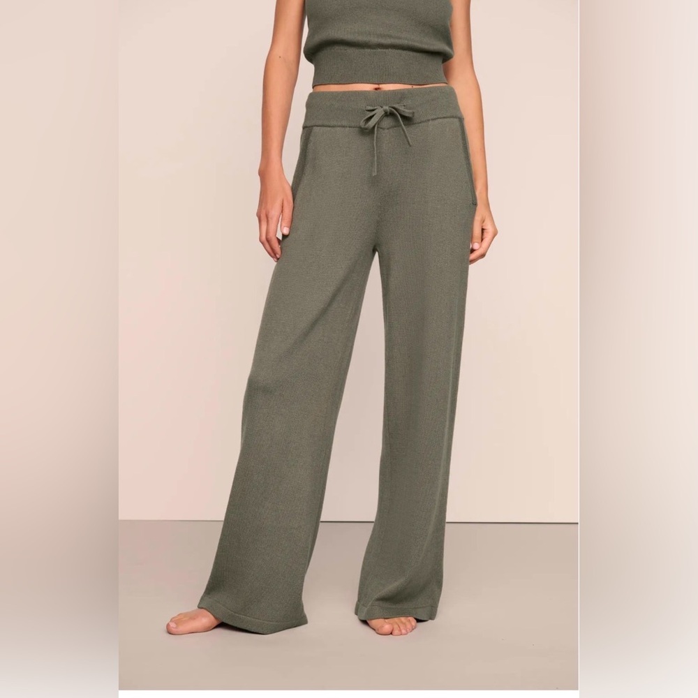 Eberjey Recycles Wide-Leg Knit Pants in Olive Green size Medium like new